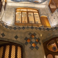 Casa Batllo, Barcelona, Aufnahmedetails => Canon EOS 5D Mark II | f6,3 | 24mm | Iso 2000 | 0.04s