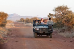 Gamedrive Fahrzeug, Aufnahmedetails => Canon EOS 5D Mark II | f8 | 148mm | Iso 1600 | 0.003125s